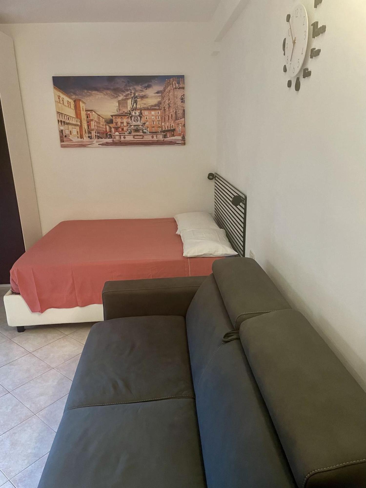 Stop&Go Station Bologna House Self Check In - Fiera Alta Velocita' Bagian luar foto